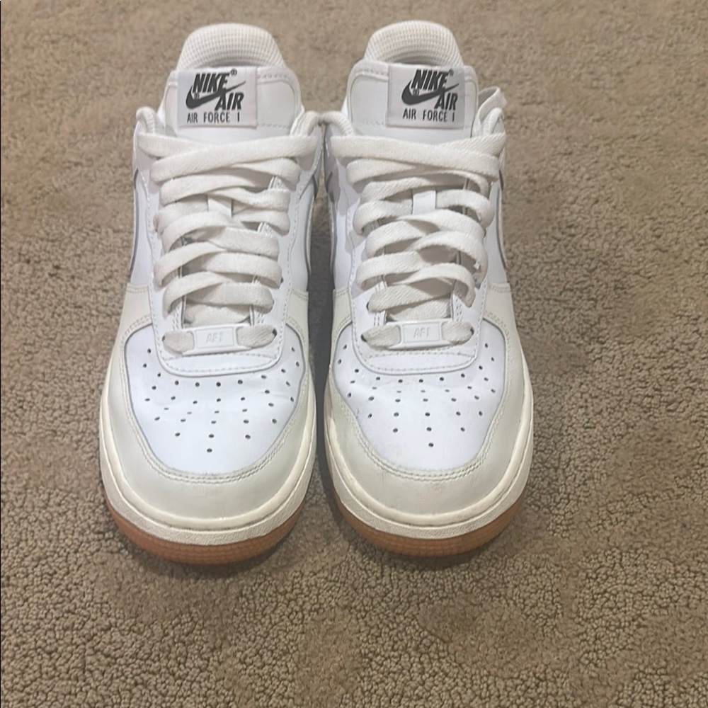 Nike Air Force 1 White Sneakers W7 EUC